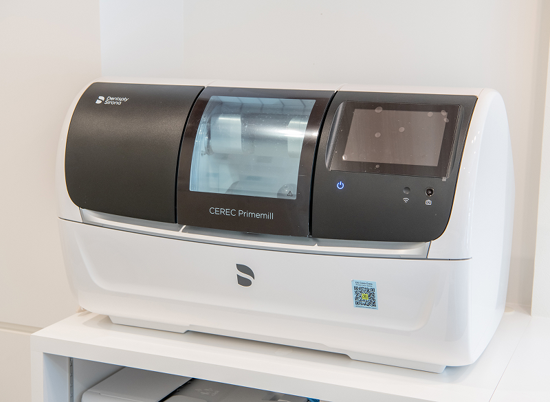 歯科用CAD/CAMシステム （セレック）